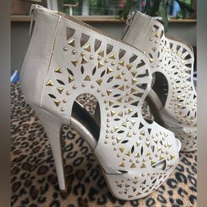 Beige Platform Sequined Laser Cut Heels, Size 6.5